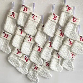 Коледни Коледни чорапи с бели букви от азбуката във формата на снежинки, Коледни вязаный на отглеждане, за Украса на Коледната елха за дома за Коледа